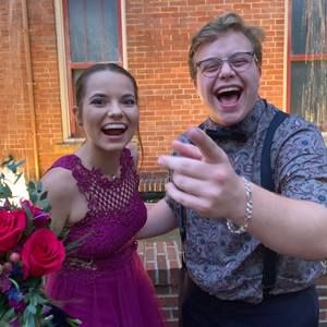 Meet your Posher, Devin